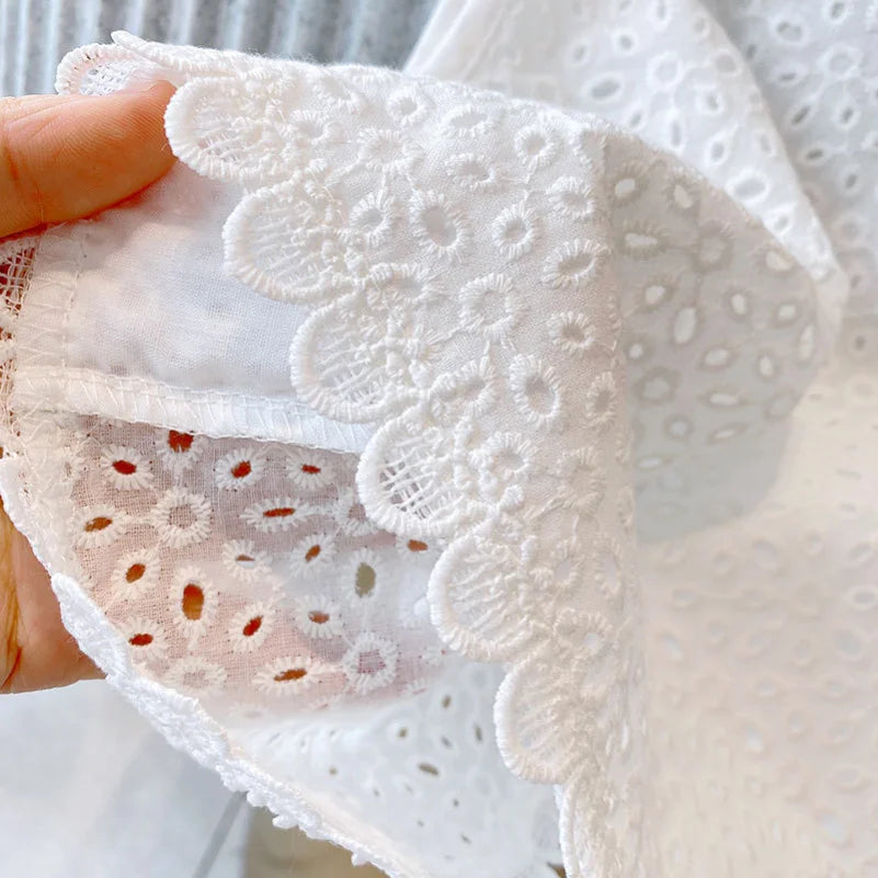 New Girls Summer Clothing Sets Hollow Lace Suit Baby Casual Sleeveless T-shirt Shorts Kids Clothing Sets Baby Clothes Sets
