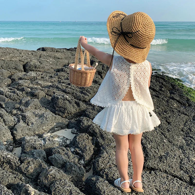 New Girls Summer Clothing Sets Hollow Lace Suit Baby Casual Sleeveless T-shirt Shorts Kids Clothing Sets Baby Clothes Sets